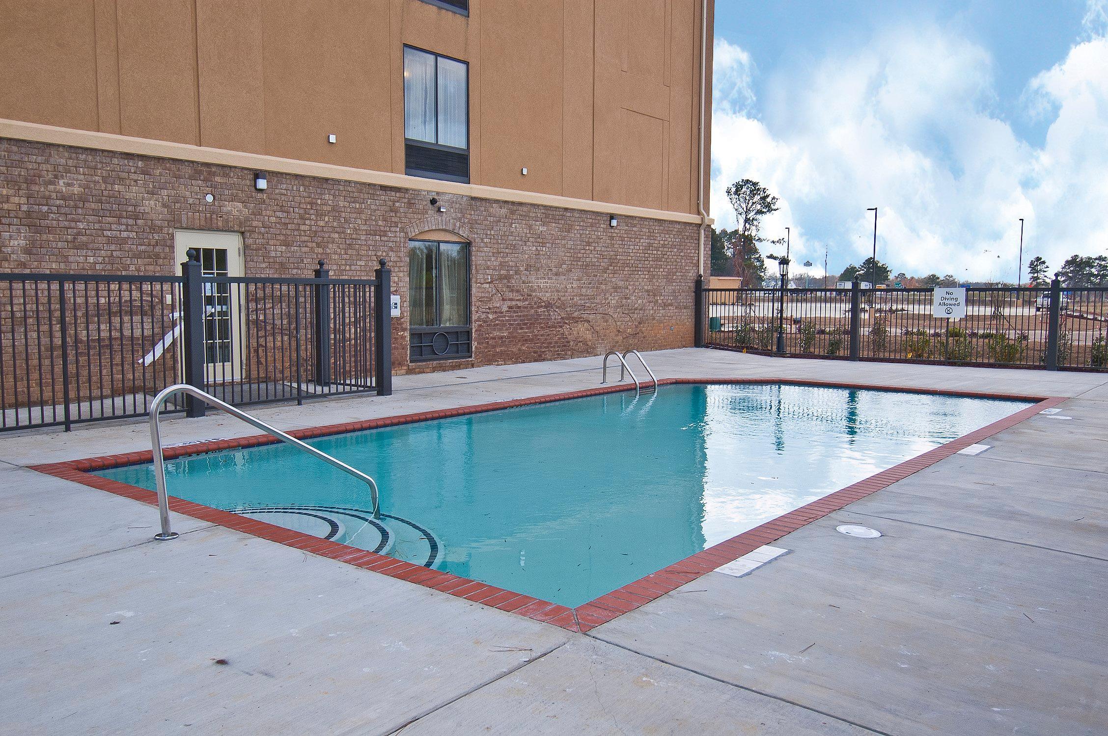 Holiday Inn Express & Suites Jackson/Pearl International Airport Exterior foto
